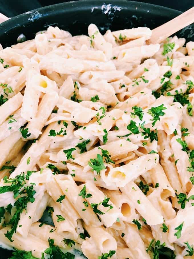 Easy Homemade Alfredo Sauce with Penne Pasta