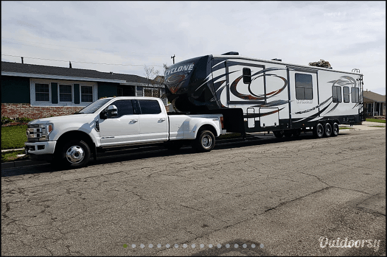 Travel Trailer Rental in 2023: Answers to Your Most Burning Questions