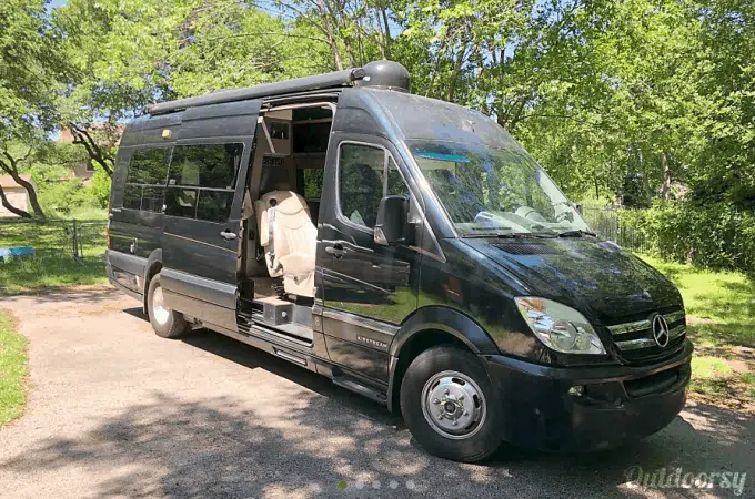 rv van rental tulsa