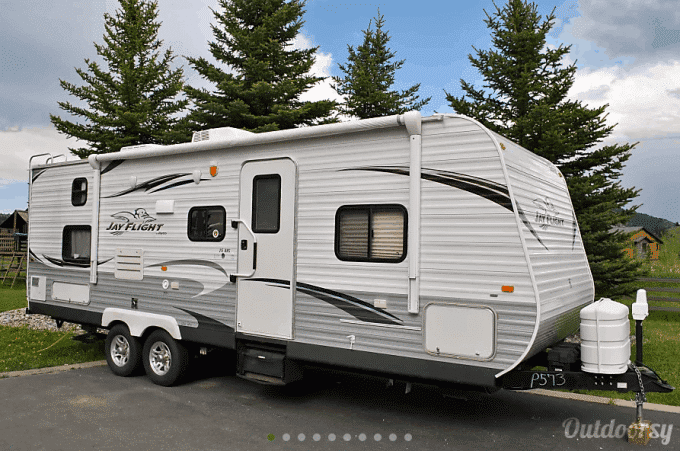 Top 10 Yellowstone RV Rentals for an Epic Trip to This National Park