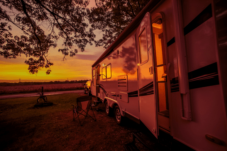Living In An RV Without Going Broke: 21 Essential Tips - TREKKN | RVing ...