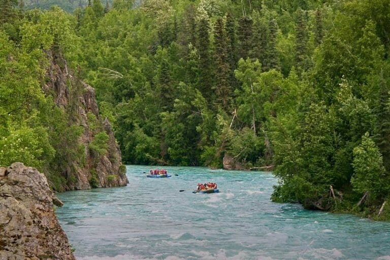 Rafting in Alaska Float Down the Beautiful Kenai River